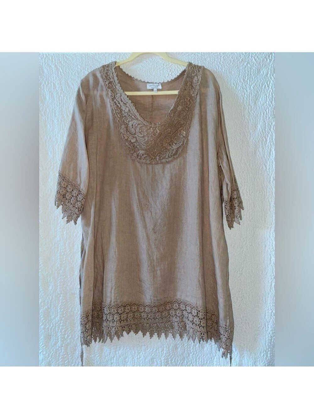 H Trend Made In Italy Embroidered Trim 3/4 Sleeve Tunic